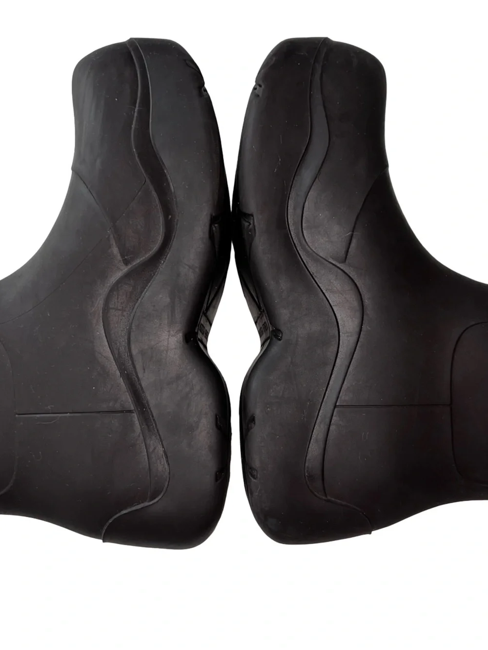 Authentic Bottega Veneta Puddle Boots in Fondant – Like New